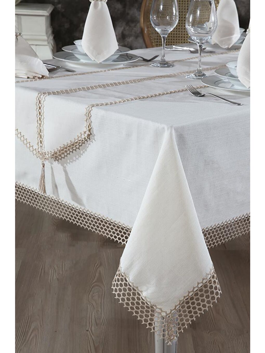 Simay Masa Örtüsü 26 Parça Bej-1