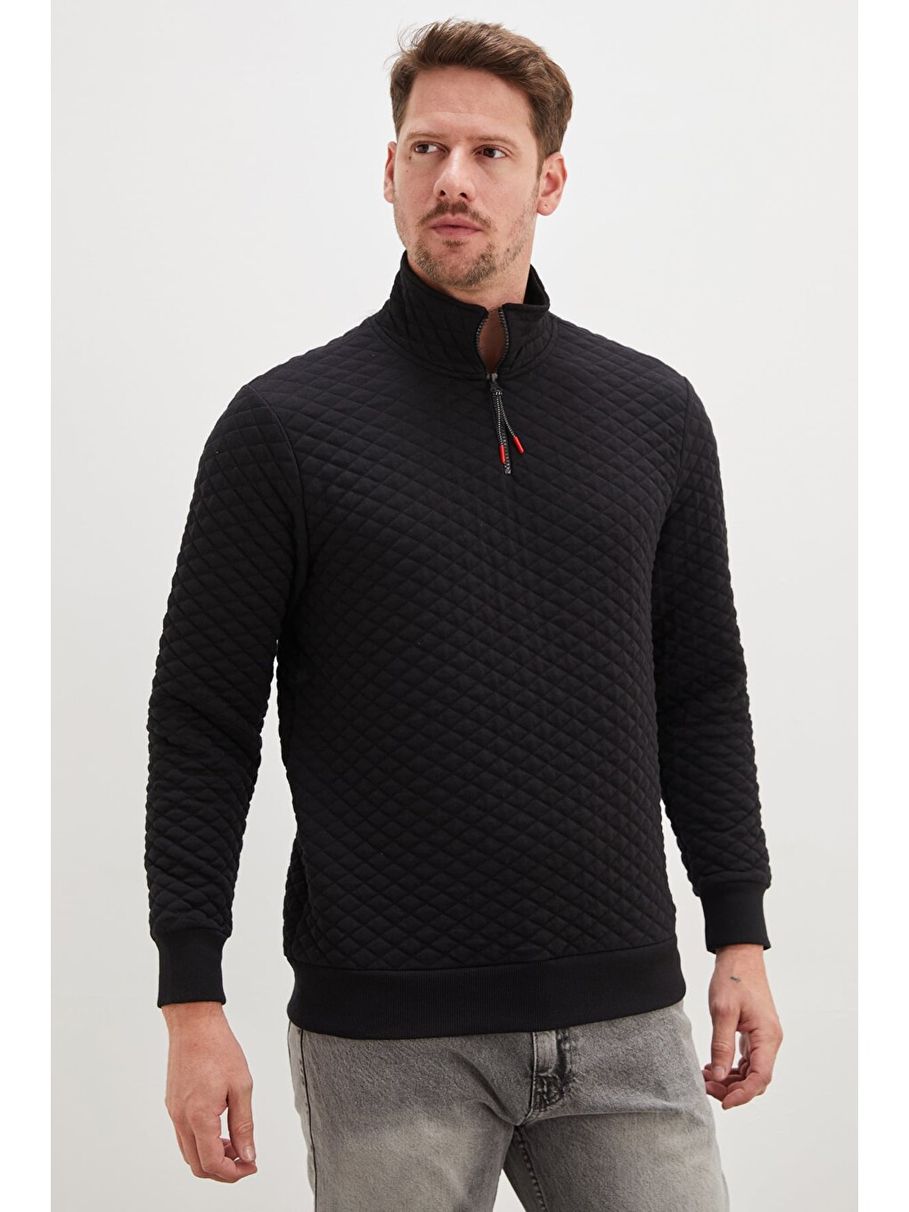 Siyah Yarım Fermuarlı Dik Yaka Kapitone Sweatshirt-3