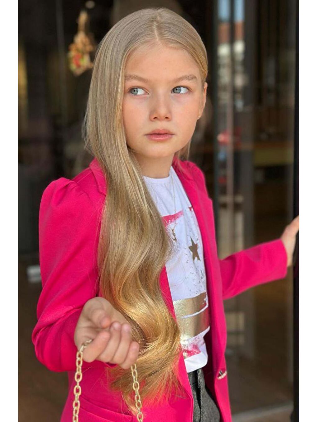 Kız Çocuk Baskılı T-shirt Bol Kesim Yıldız Detaylı Jean Pantolon Fuşya Blazer Ceket Alt Üst Takım