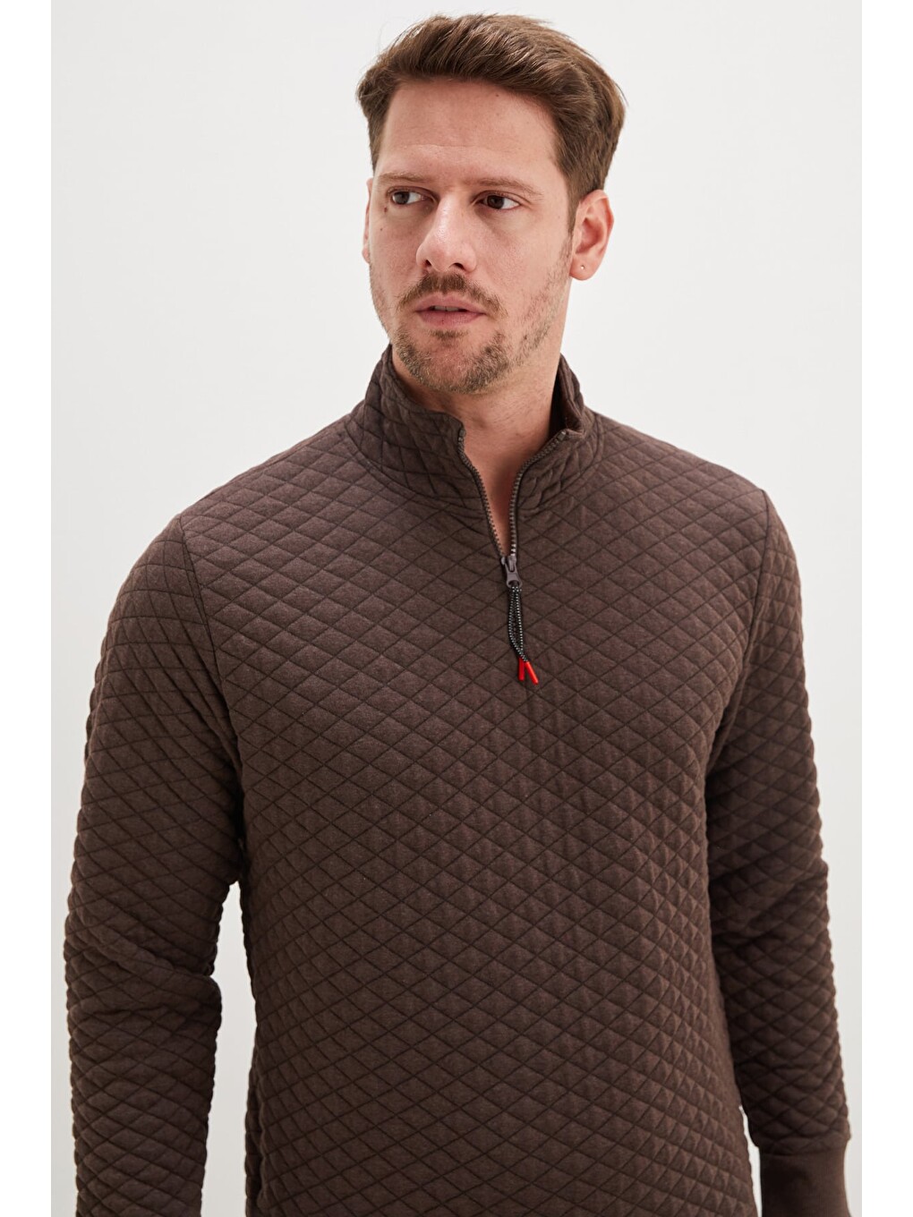 Kahverengi Yarım Fermuarlı Dik Yaka Kapitone Sweatshirt-4