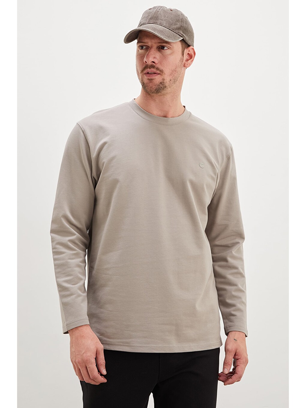 Bej Baskılı Bisiklet Yaka Sweatshirt-1