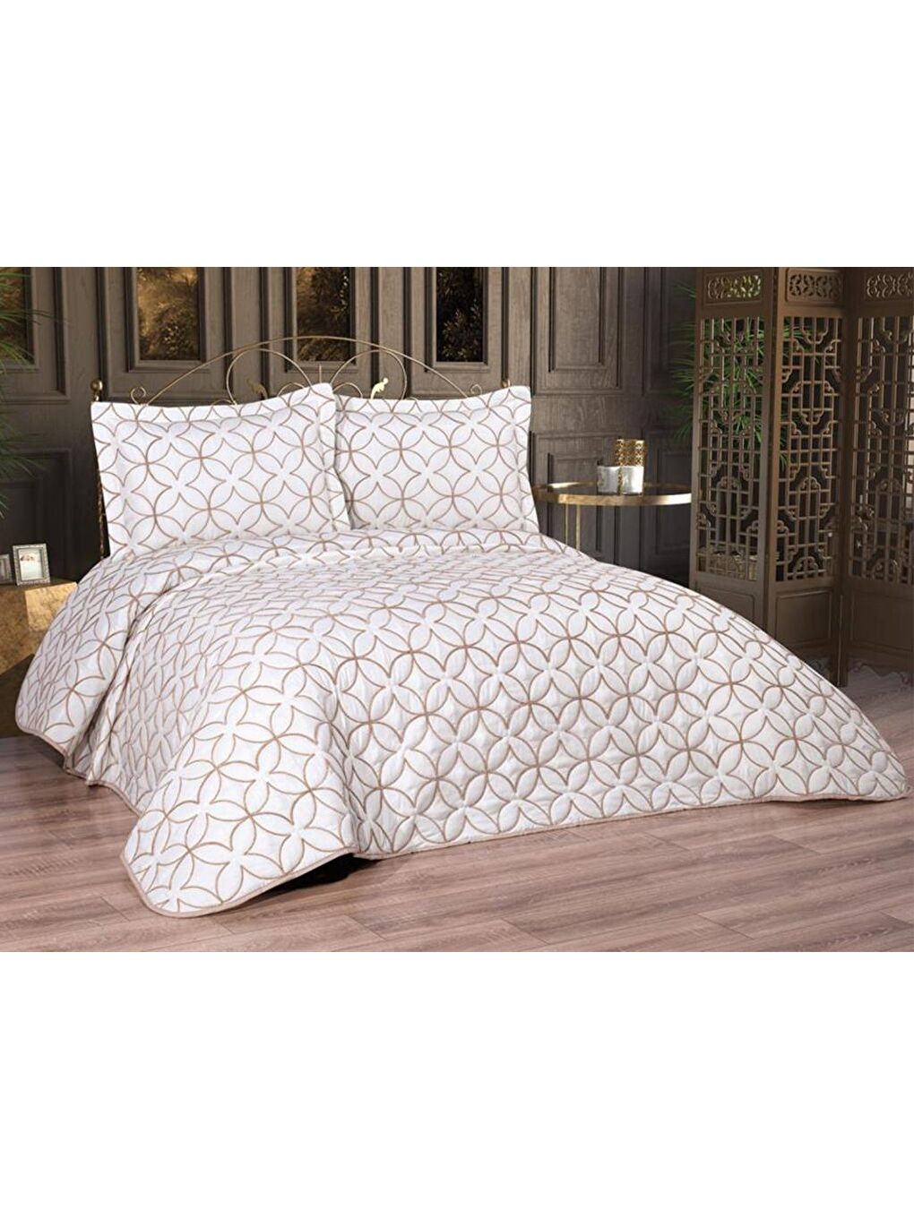 Karışık Parolin Çift Kişilik Kapitoneli Yatak Örtüsü Krem Gold