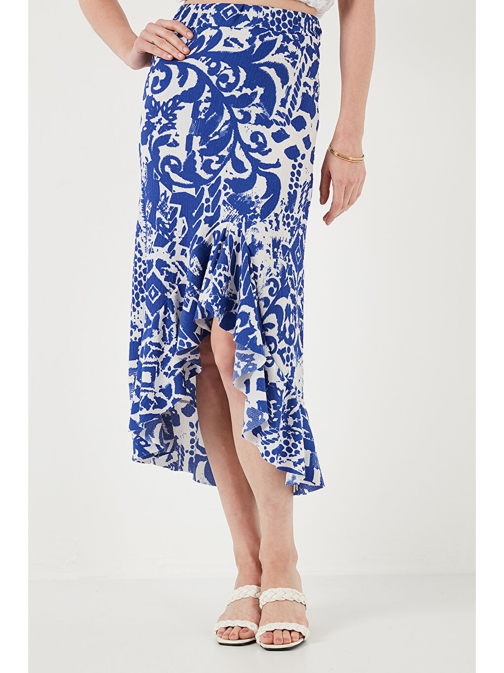 Mavi Regular Fit Desenli Yüksek Bel Volanlı Midi Boy Yırtmaçlı Etek 5869013-1