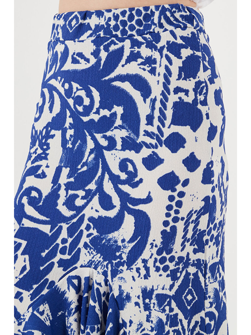 Mavi Regular Fit Desenli Yüksek Bel Volanlı Midi Boy Yırtmaçlı Etek 5869013-4