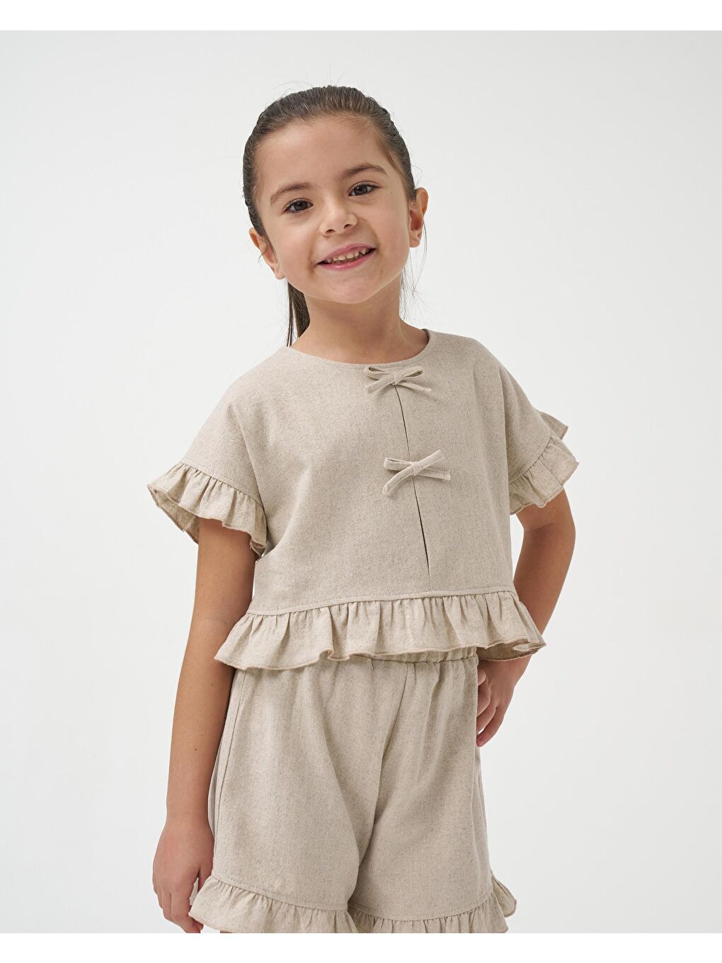 Kız Çocuk Keten Bej Fırfır Detaylı Kısa Kollu Şortlu Takım-3