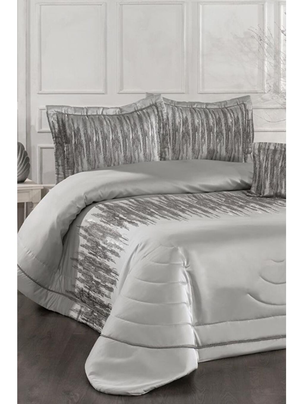 Reyes Elyaf Dolgulu Çift Kişilik 250x255 Cm Yatak Örtüsü Gri