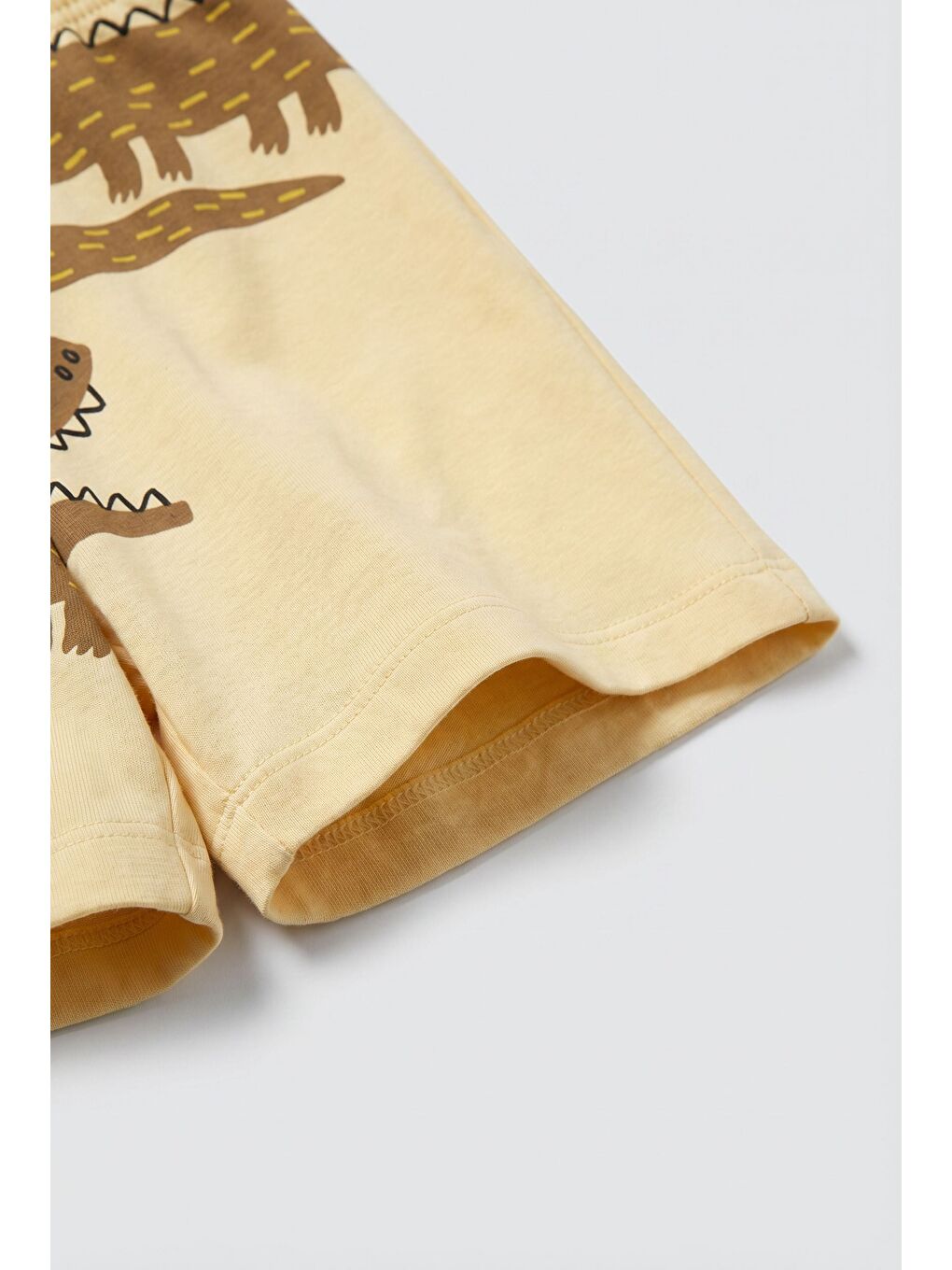 Karışık Erkek Çocuk Pamuklu Timsah Desenli T-Shirt Şort Takım-1