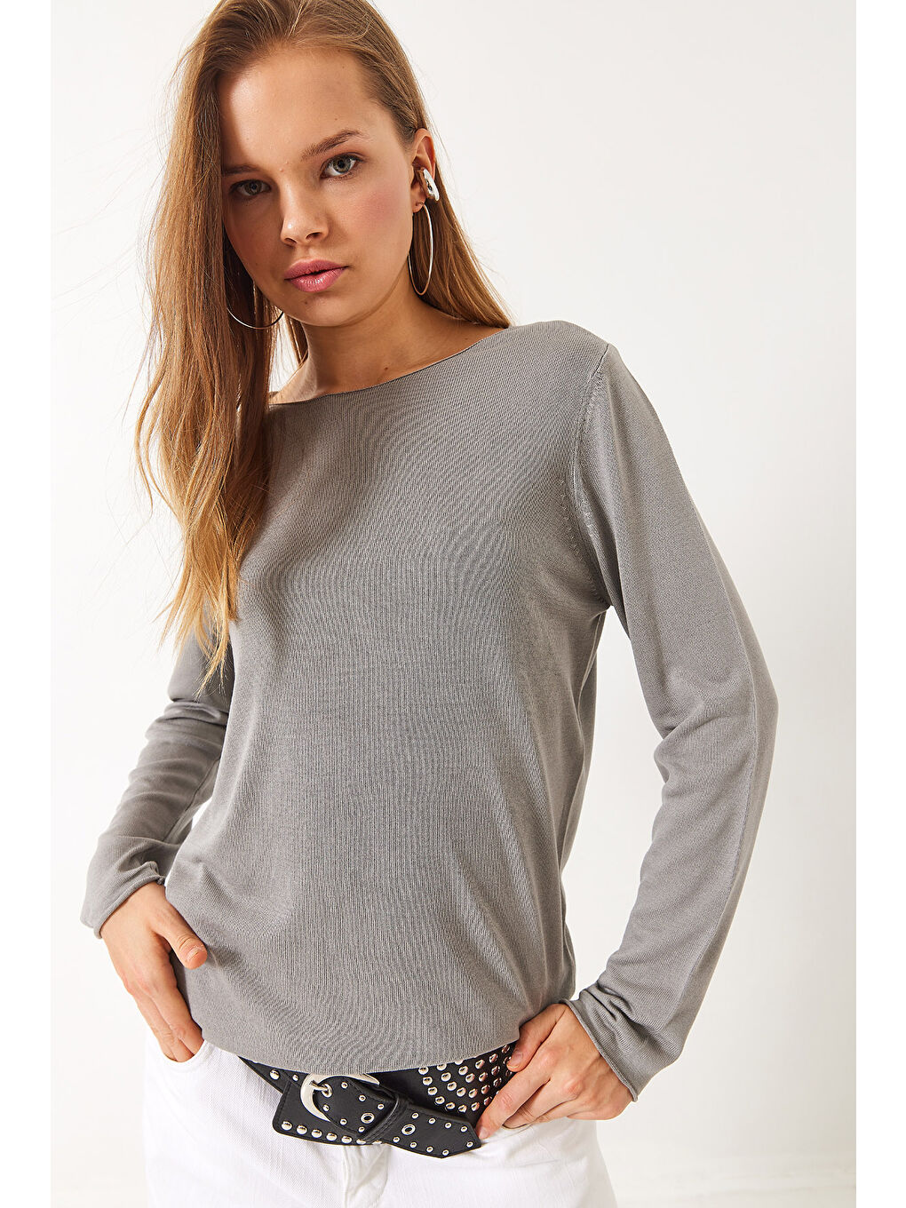 Gri Kadın Kayık Yaka Transparan Basic Bluz TK-2