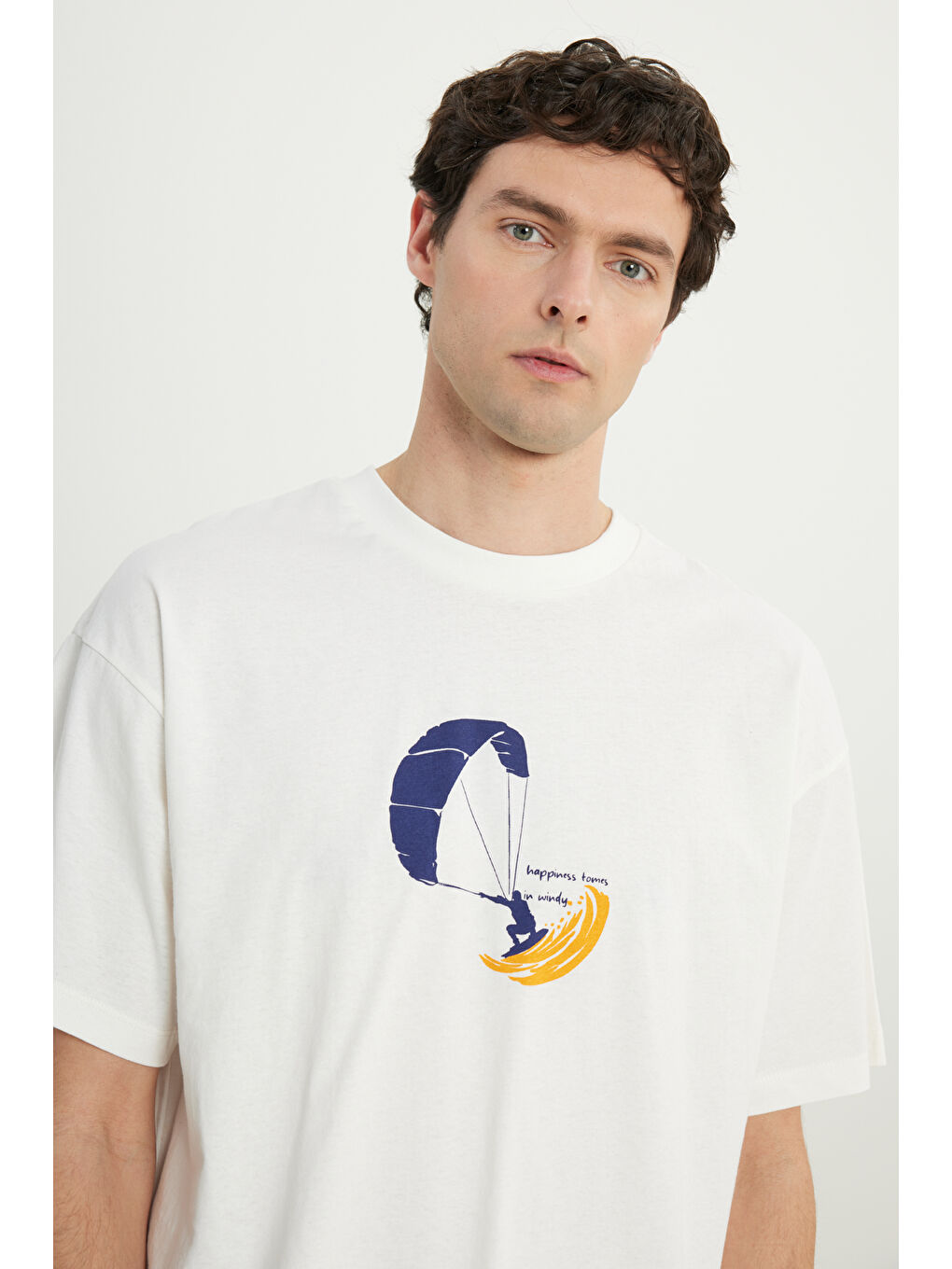 Erkek Ekru %100 Pamuk Oversize Fit Rahat Kesim Bisiklet Yaka Baskılı Tişört-3