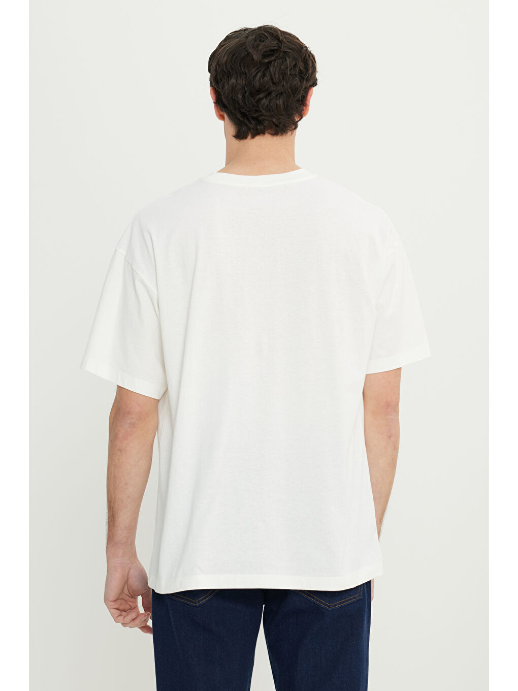 Erkek Ekru %100 Pamuk Oversize Fit Rahat Kesim Bisiklet Yaka Baskılı Tişört-4