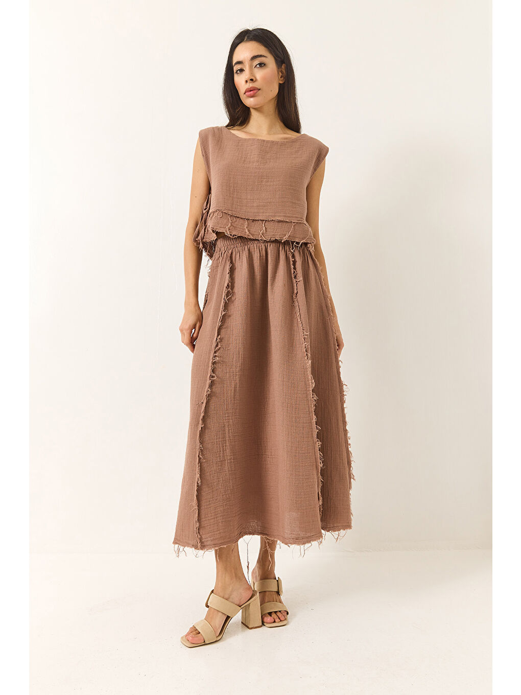 Bej Kadın Beli Lastikli Etek Yandan Bağlama Detaylı Crop Müslin Alt-Üst Takım-1