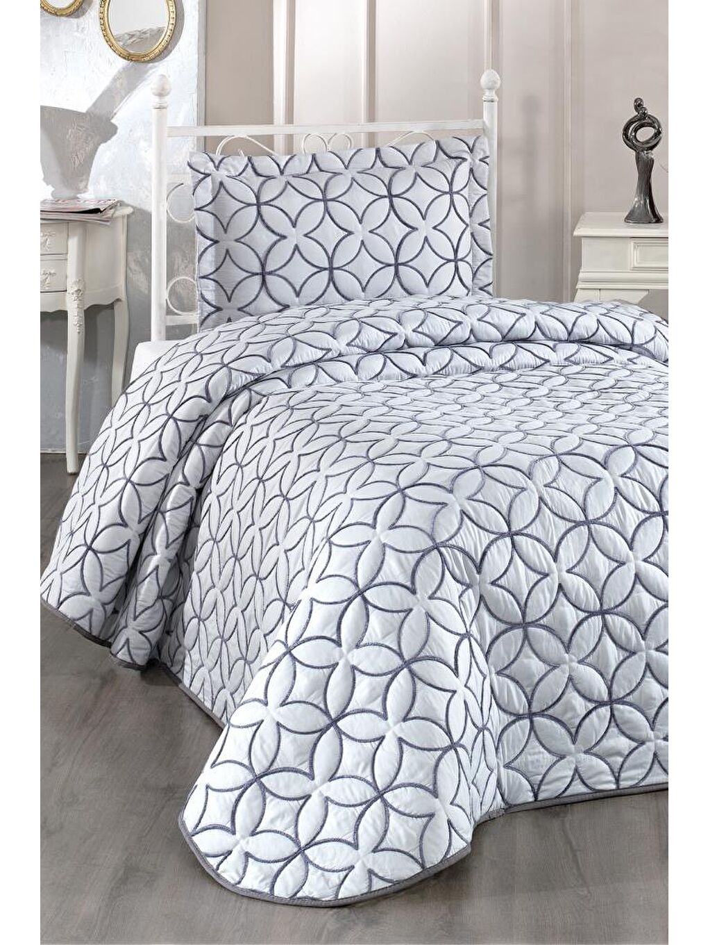 Parolin Tek Kişilik Kapitoneli Yatak Örtüsü Gri