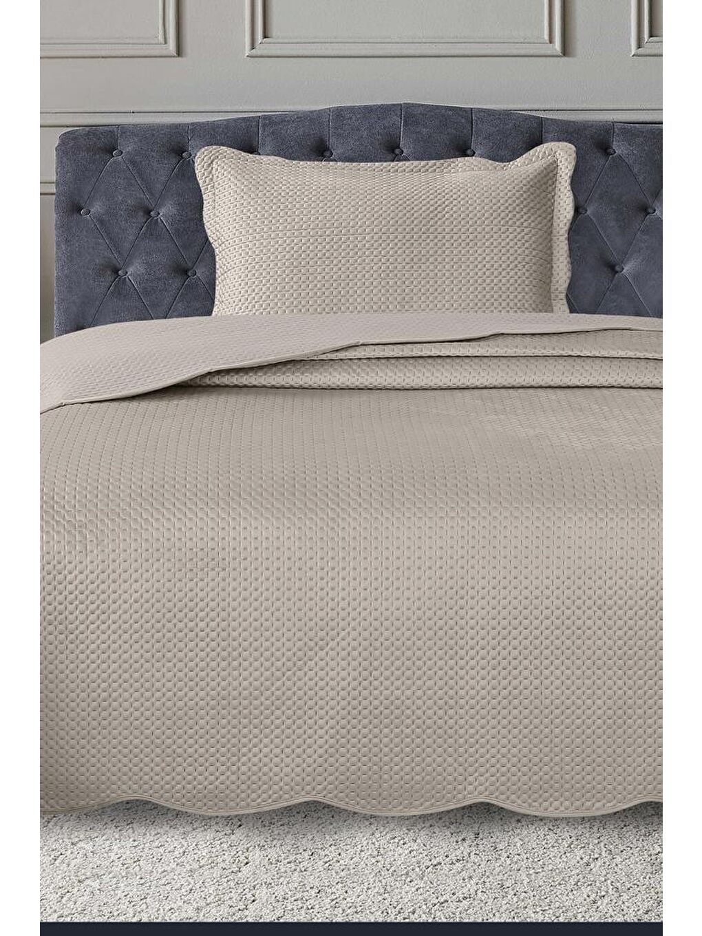 Silvia Tek Kişilik Lüks Kadife Yatak Örtüsü Bej