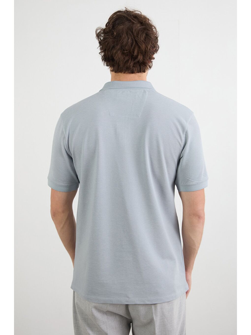 Gri Basic Polo Yaka Yarım Fermuarlı Tişört-3