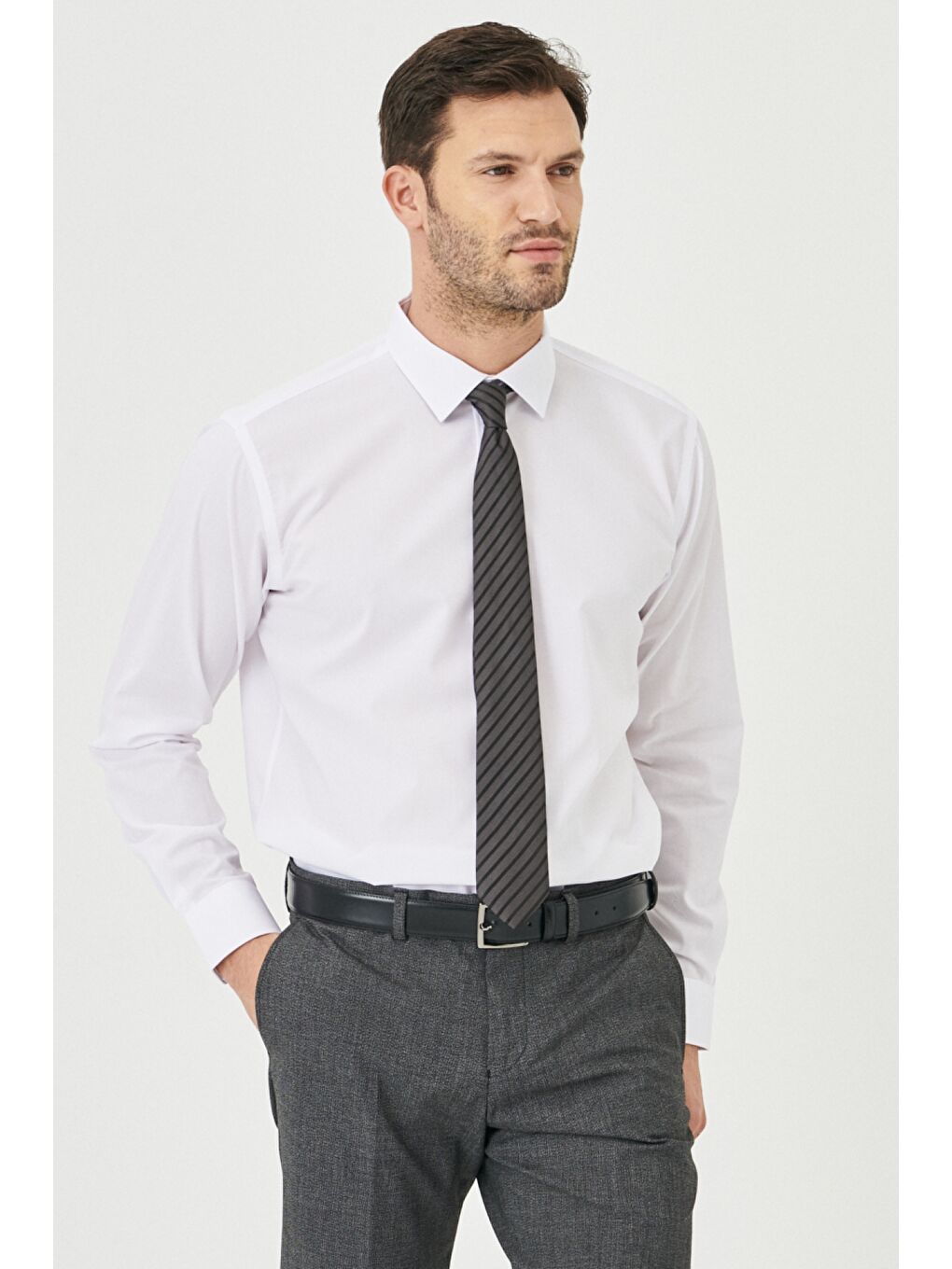 Erkek Beyaz Geniş Kesim Klasik Yaka %100 Pamuk Non-Iron Gömlek-1