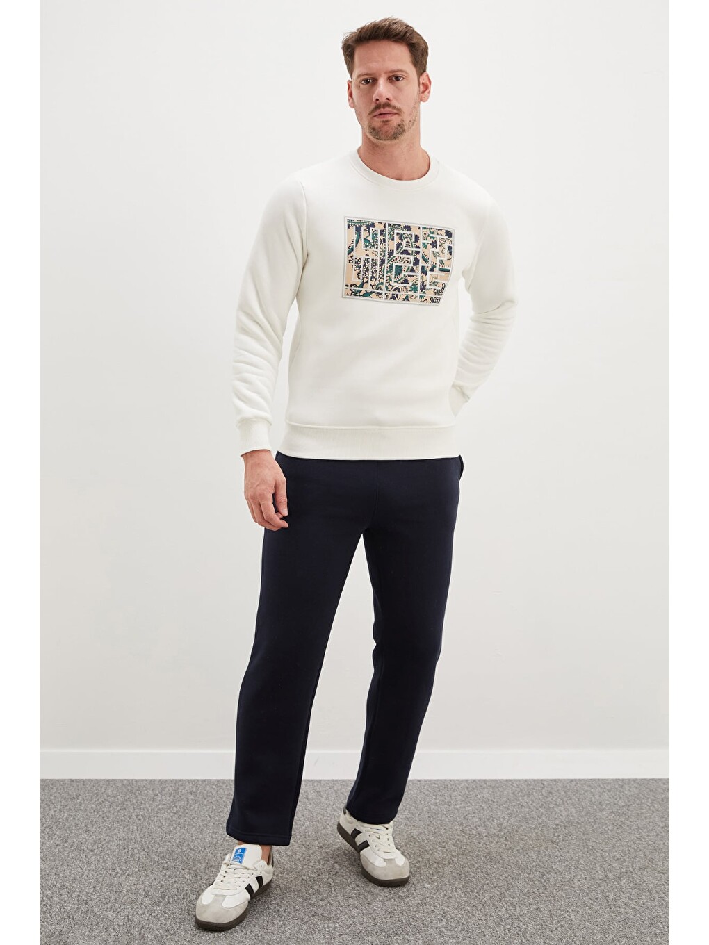 Ekru 3 İplik Çiçekli Labirent Baskılı Bisiklet Yaka Sweatshirt-4