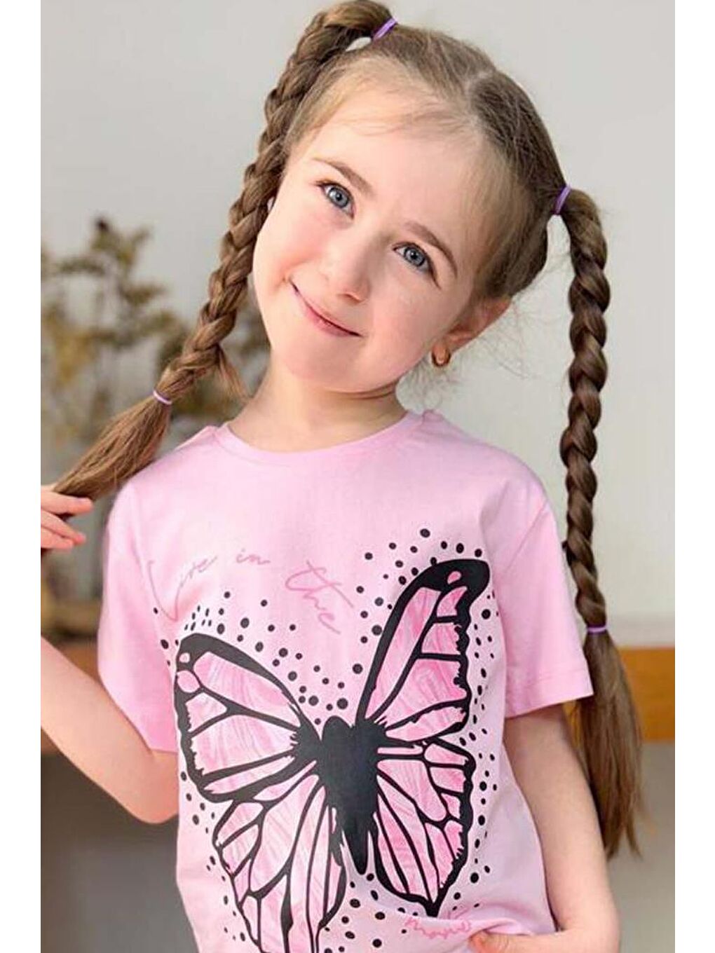 Kız Çocuk Kara Kalem Kelebek Baskılı Penye Pembe T-Shirt Şortlu Takım-1