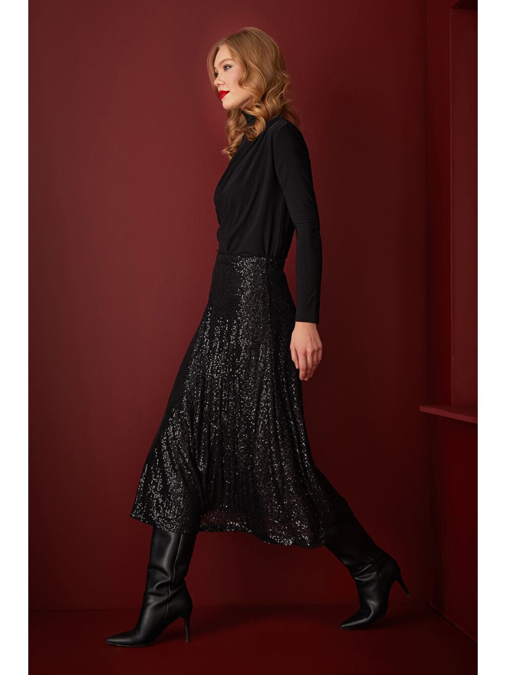 Siyah Beli Lastikli Pul Payet Kloş Etek-1