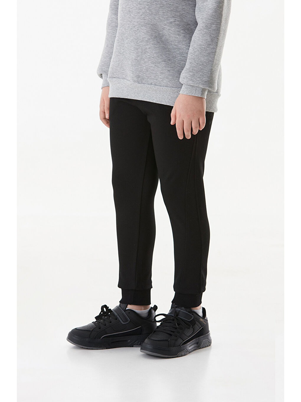 Siyah Beli Lastikli Cebi Armalı Jogger  Çocuk Erkek Jogger Eşofman Altı-1