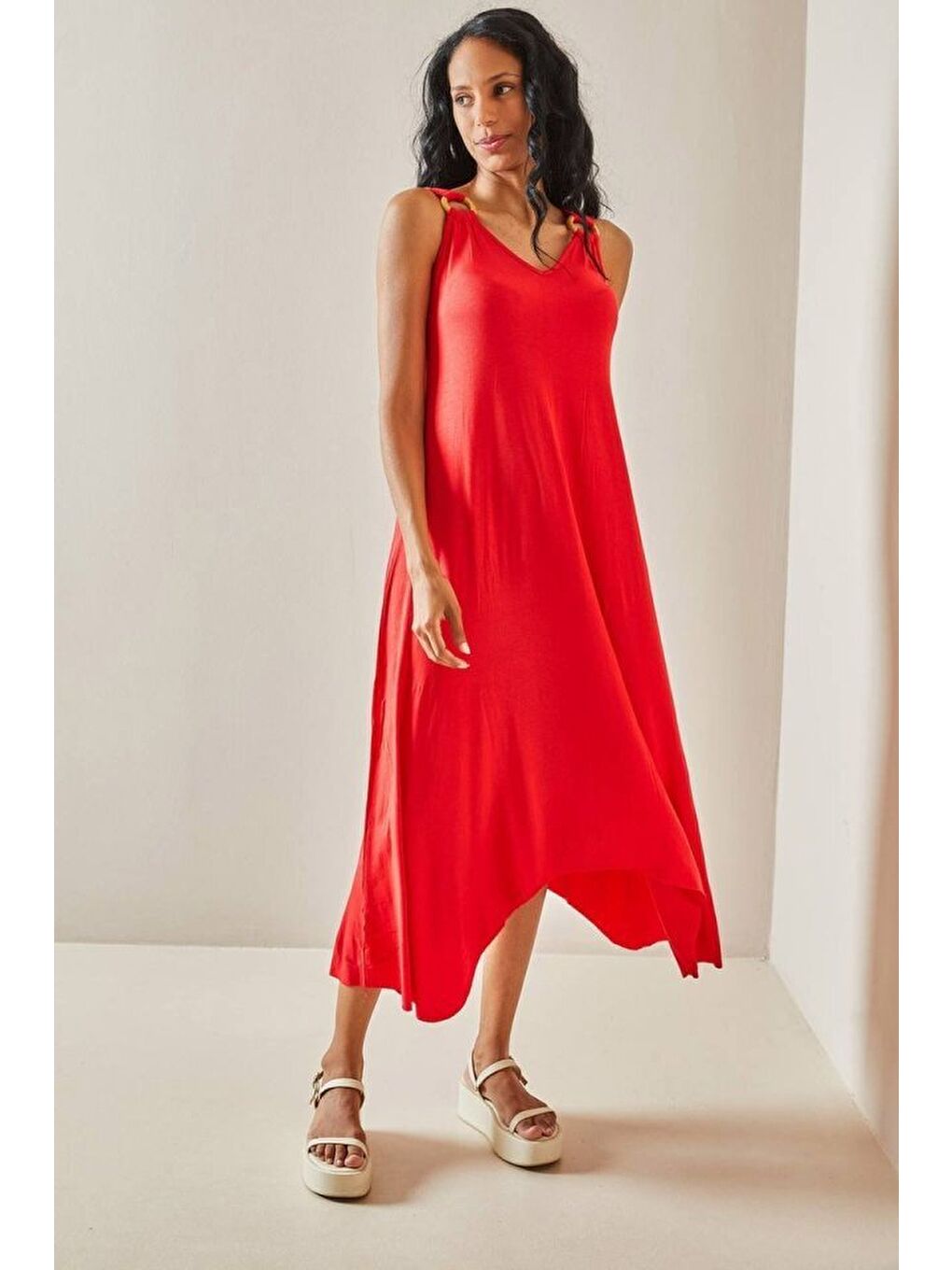 Kırmızı Kadın Omuz Askılı Toka Detay Maxi Boy Elbise-1