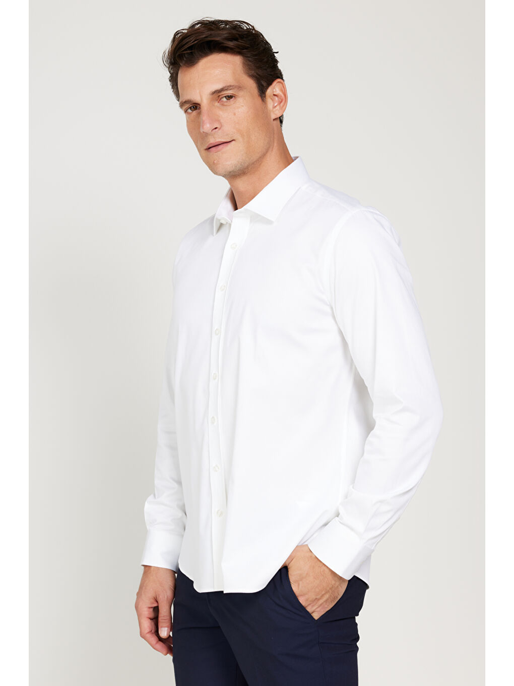 Erkek Beyaz Slim Fit Dar Kesim Klasik Yaka Saten Gömlek-4