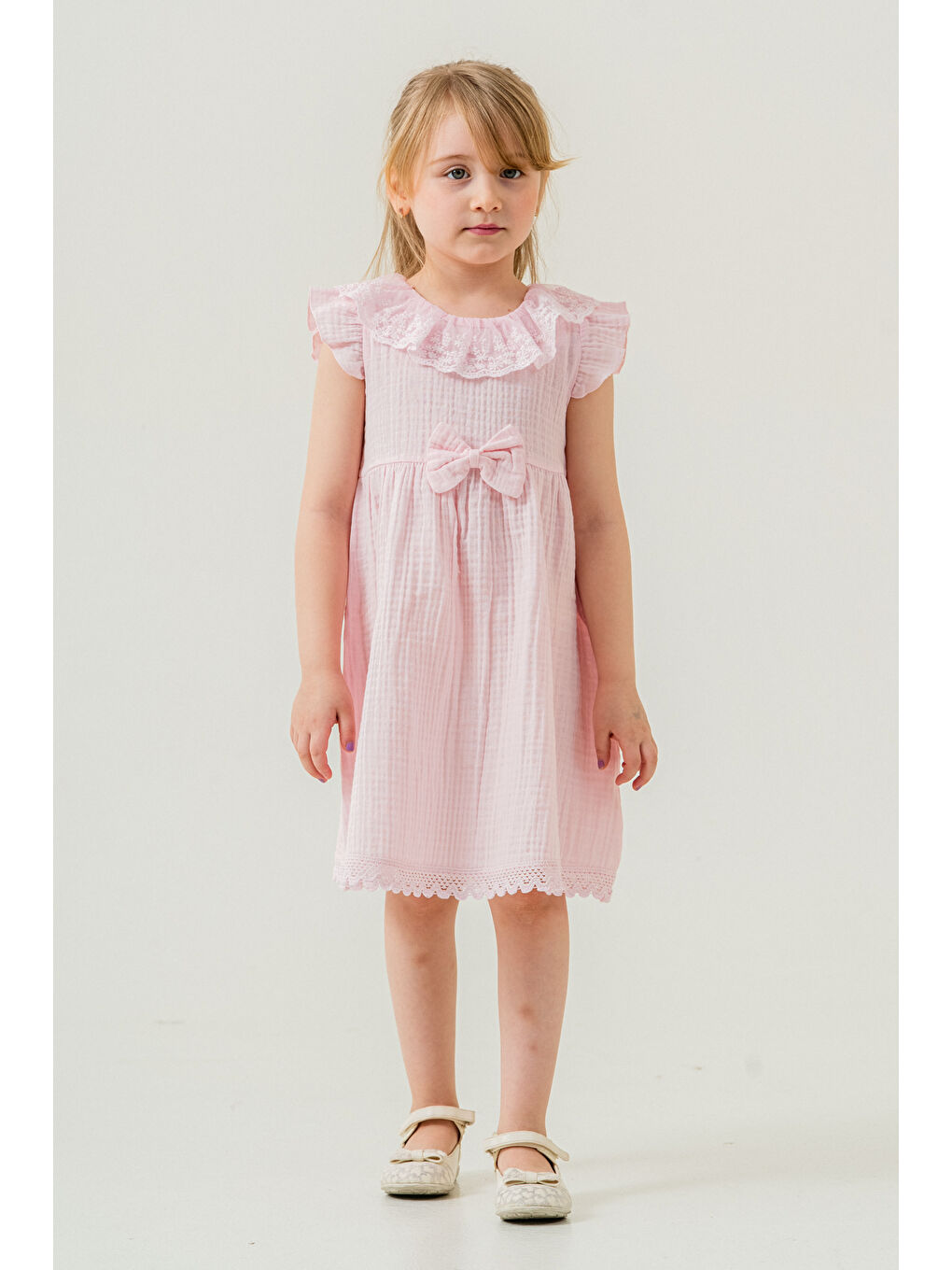 Kız Bebek Dantel Yakalı Omzu Fırfırlı Müslin Elbise 1-5 Yaş Pembe 3809-1