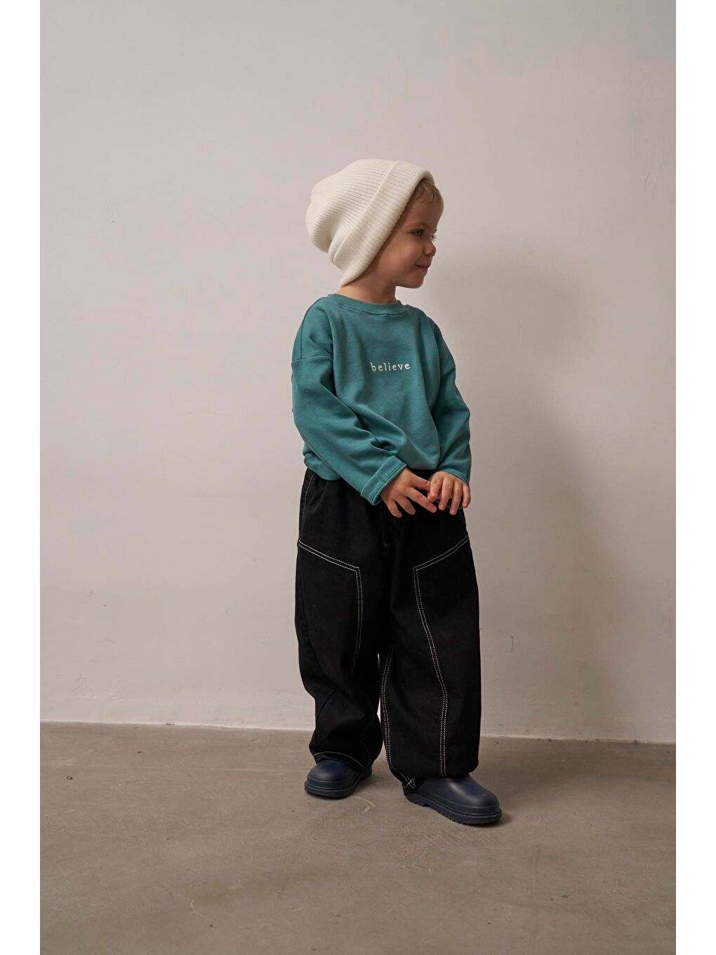 Siyah Dikiş Detaylı Unisex Jean Pantolon-2