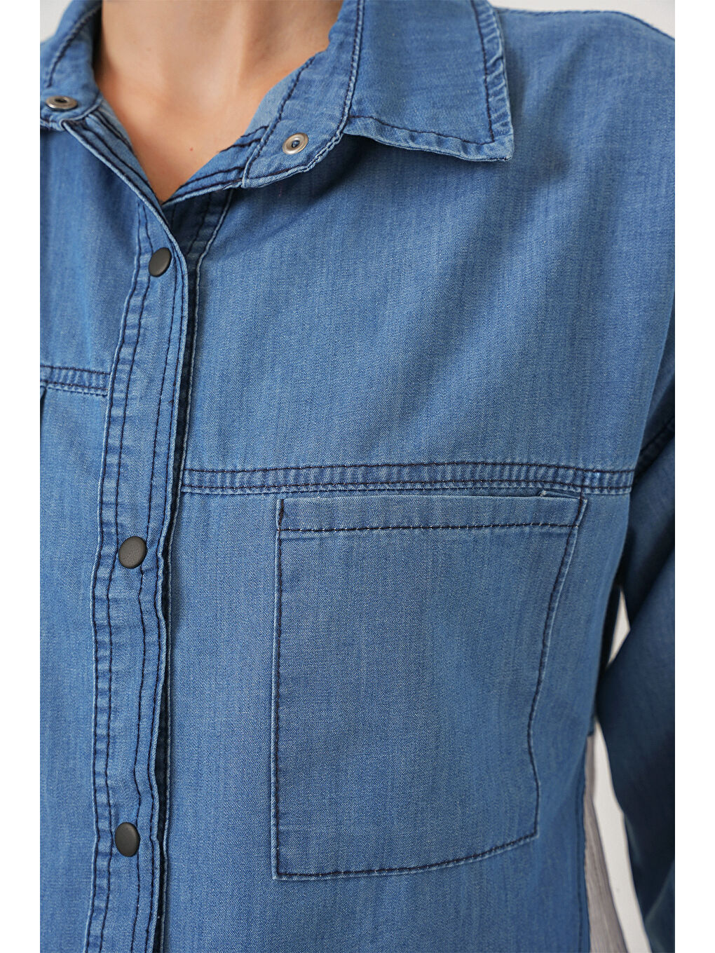 Kadın Sırt Detaylı Jean Gömlek 20305   Mavi-5