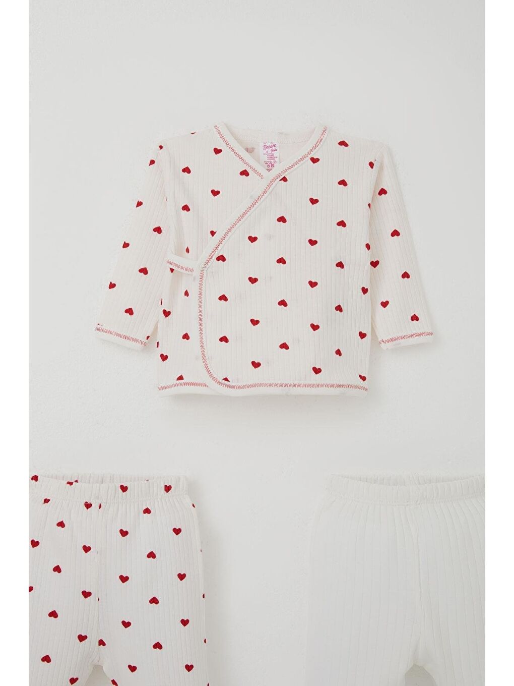 Kız Bebek Hastane Çıkışı 3 Lü Kalp Desenli Ekru (0-4 Ay)-2