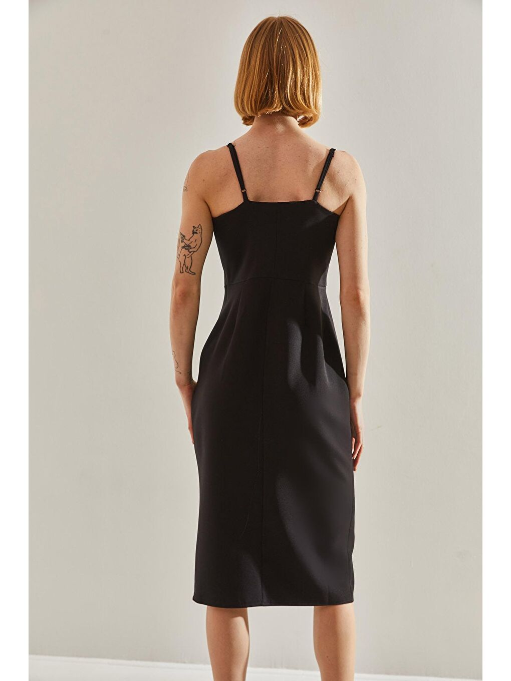 Siyah Kadın Yırtmaç Detaylı İp Askılı Elbise-6