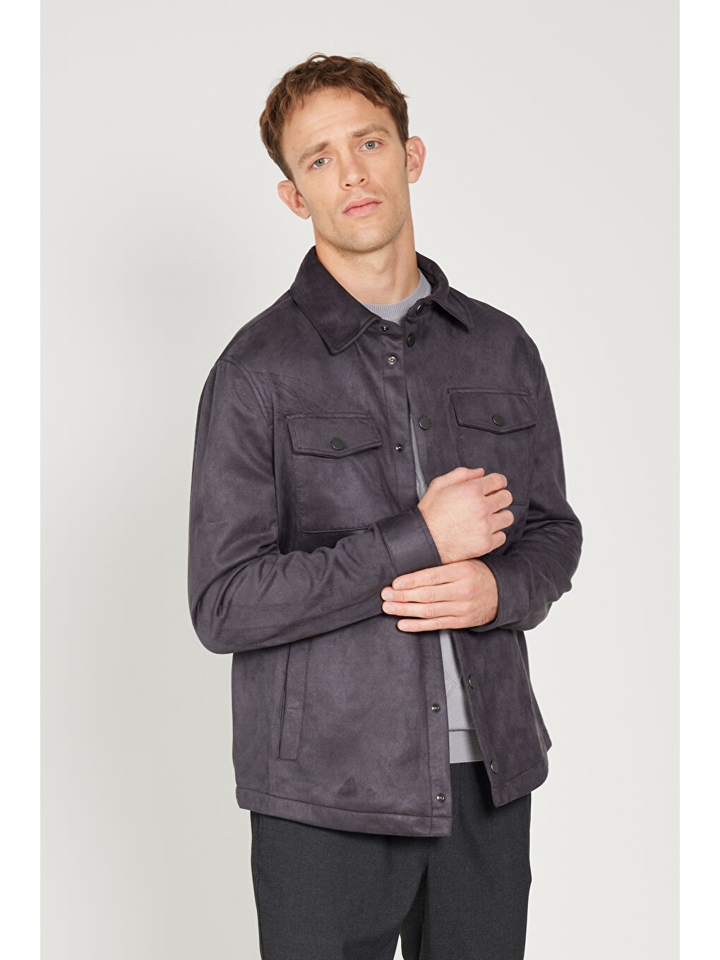 Erkek Antrasit Standart Fit Normal Kesim Gömlek Yaka Yağlı Görünümlü Mont-2
