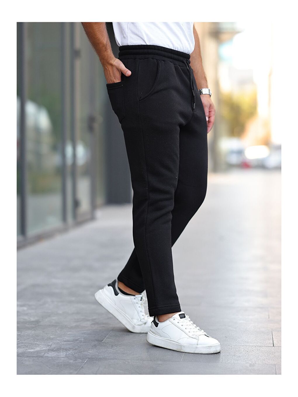 Erkek Beli Lastikli 3 Iplik Düz Paça Siyah Eşofman Altı-1