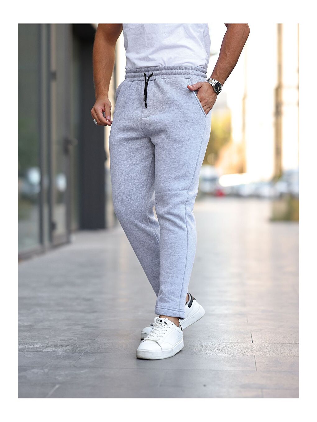 Erkek Beli Lastikli 3 Iplik Düz Paça Gri Eşofman Altı-1