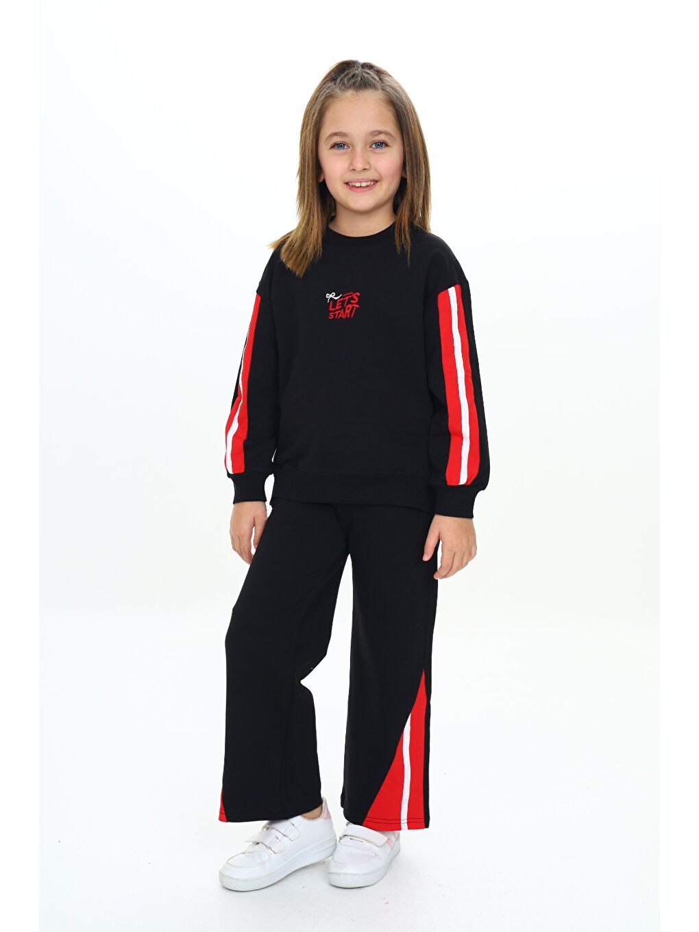 Siyah Kız Çocuk Nakışlı Eşofman Takım