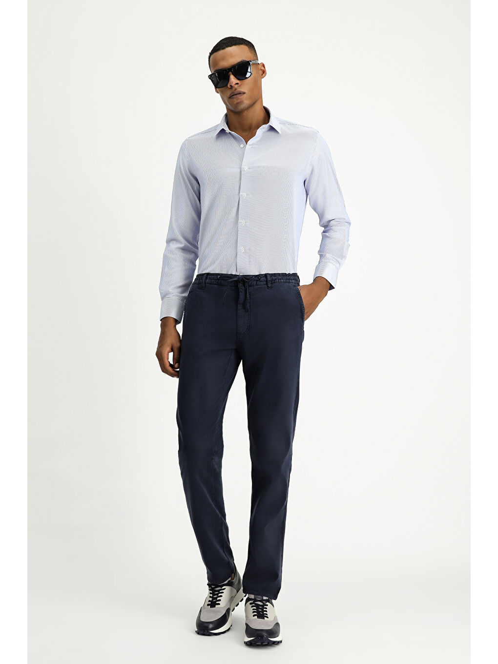 Mavi Uzun Kol Slim Fit Dar Kesim Klasik Desenli Pamuklu Kolay Ütülenebilir Gömlek-1