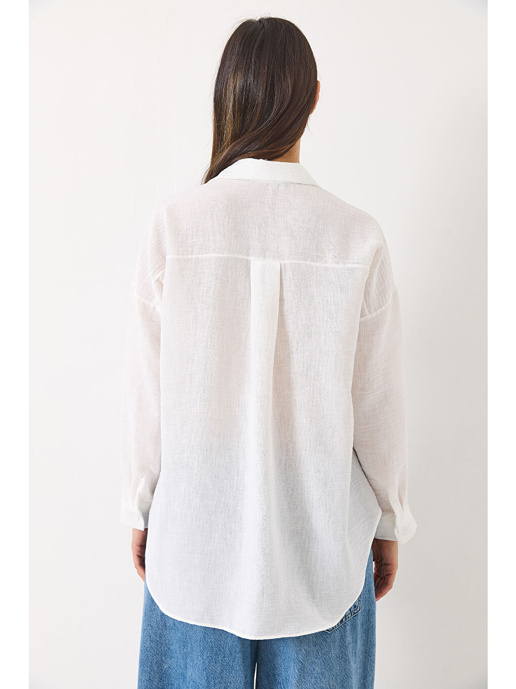 Beyaz Kadın Tül Çiçek Aksesuarlı Uzun Kollu Pamuk Gömlek-5