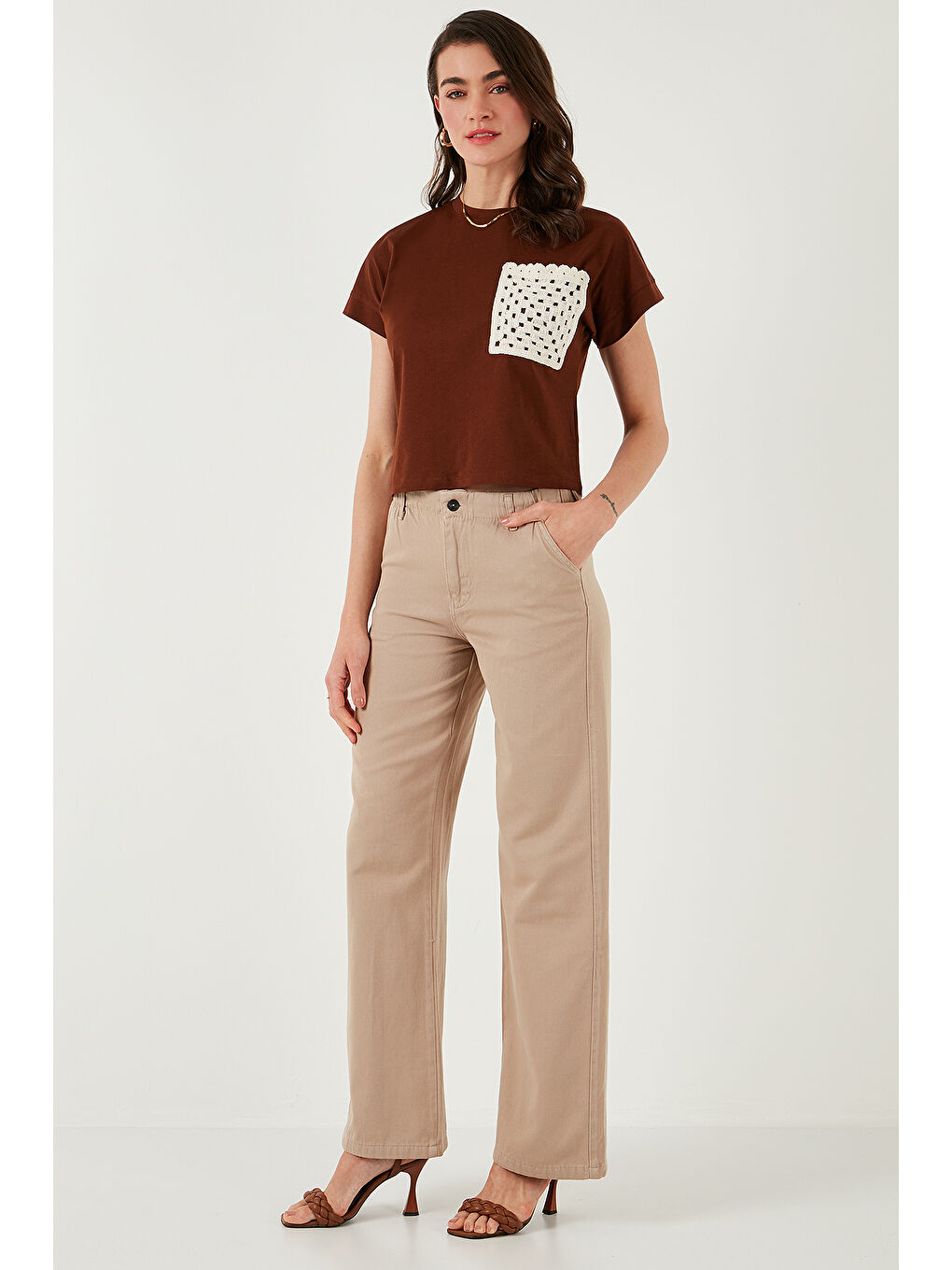 Bej Pamuklu Standart Fit Yüksek Bel Geniş Paça Pantolon 668Yp5344-4