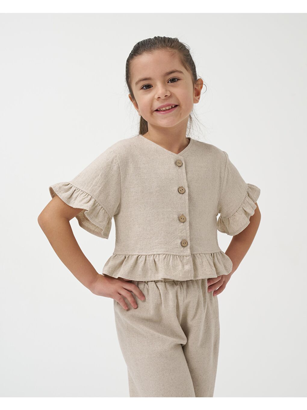Kız Çocuk Keten Bej Fırfır Detaylı Düğmeli Bol Paça Pantolonlu İkili Takım-2