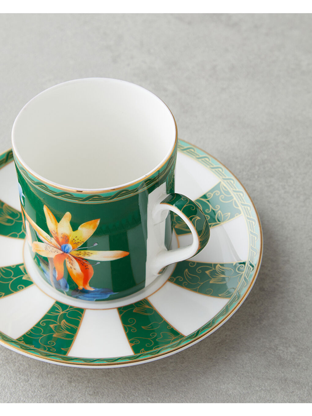 Emberlyn New Bone China 4 Parça 2 Kişilik Kahve Fincan Takımı 90 ml Yeşil-3