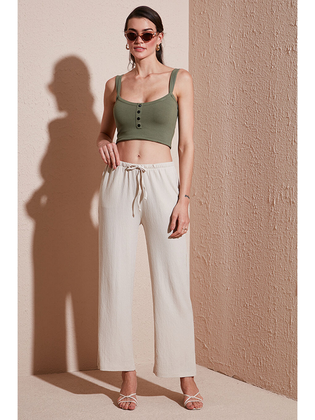 Bej Regular Fit Normal Bel Geniş Paça Pantolon 5866117-5