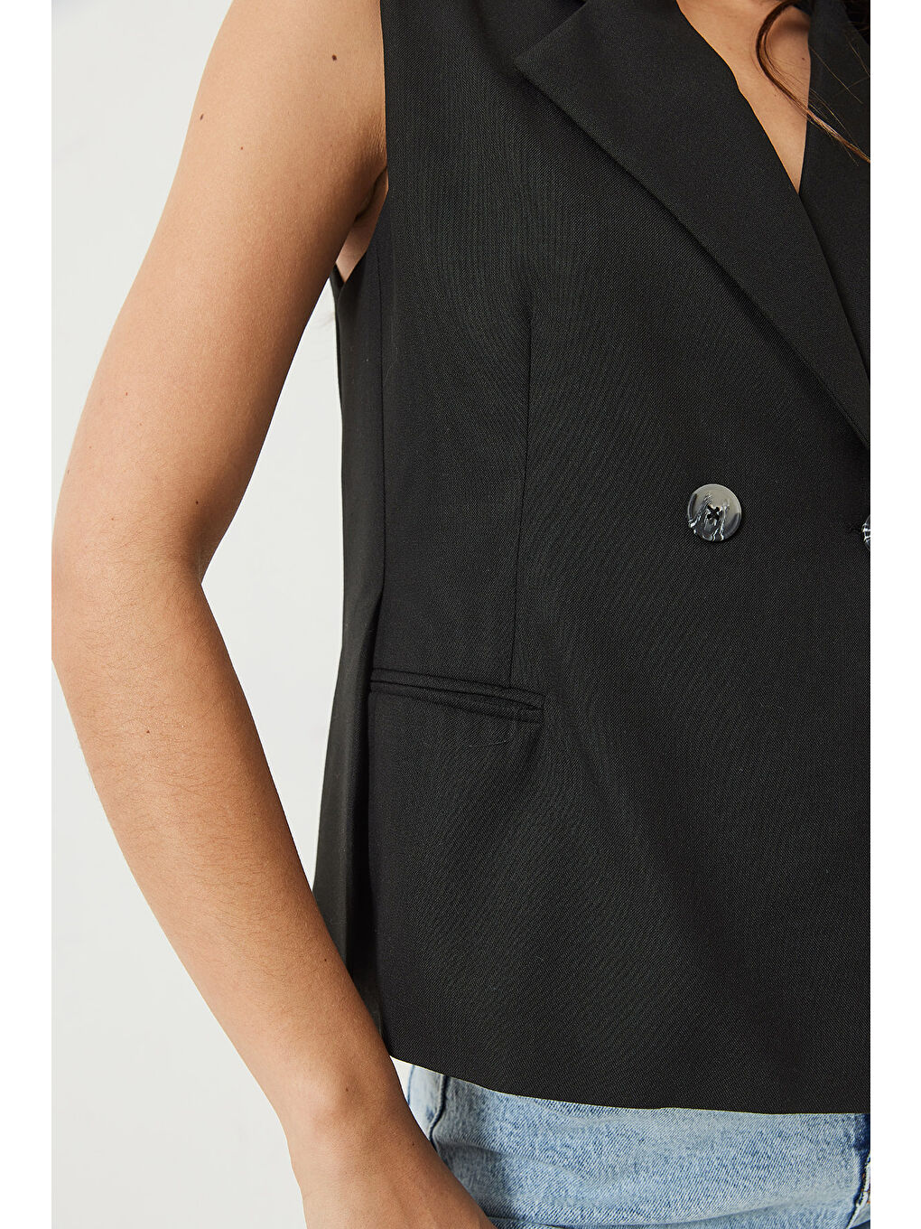 Siyah Kadın Şal Yaka Asimetrik Kesim Yelek-4