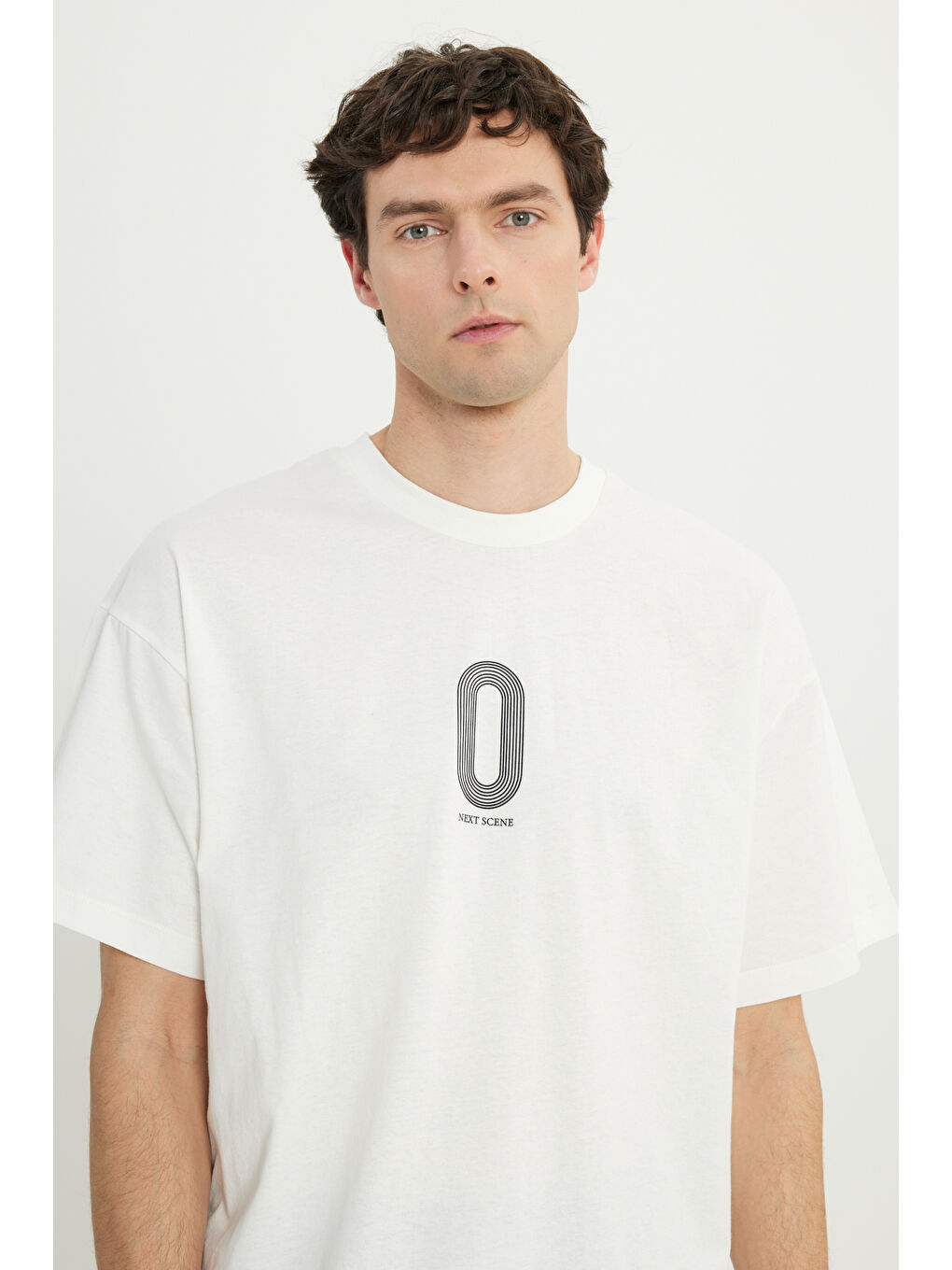 Erkek Ekru %100 Pamuk Oversize Fit Rahat Kesim Bisiklet Yaka Baskılı Tişört-3