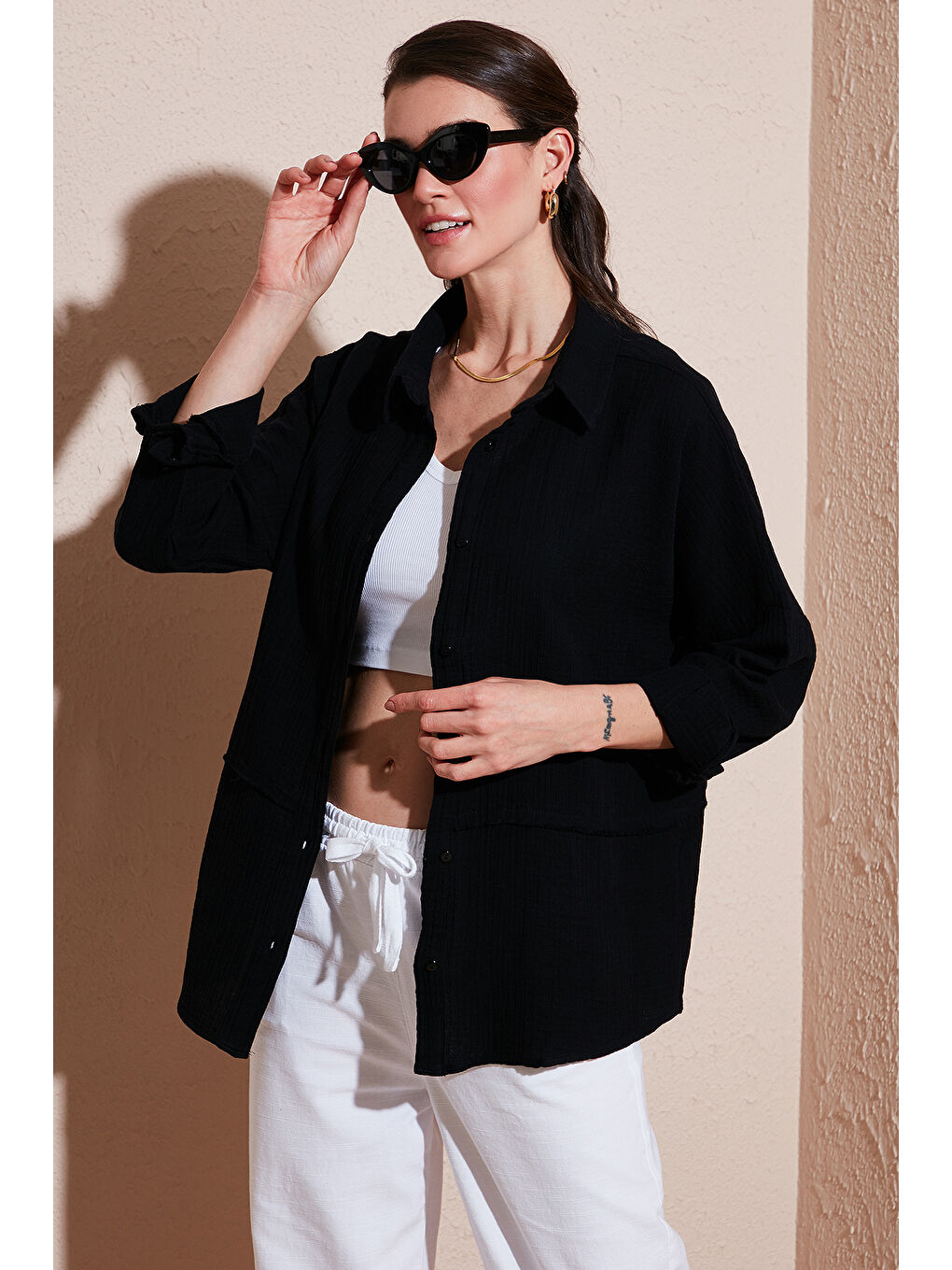 Lela Siyah Pamuklu Regular Fit Müslin Gömlek Cf25S166905