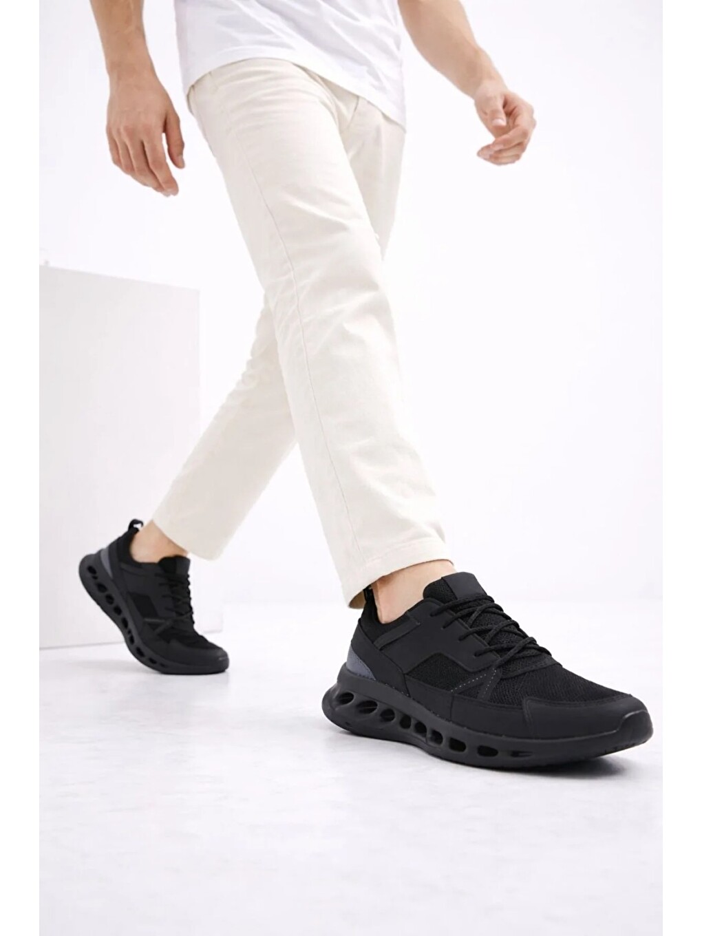 Siyah Erkek Beyaz Street Style Sneaker Hafif Esnek Taban Günlük Kullanım Spor Yürüyüş Ayakkabısı-3