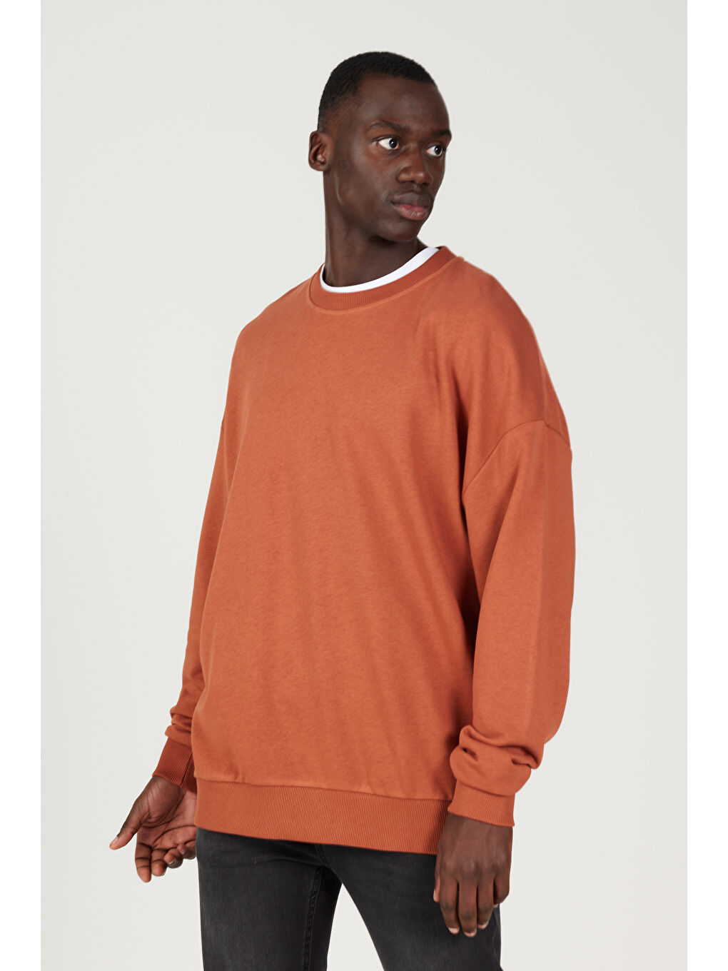 Kahverengi Erkek Açık Kahve Oversize Bol Kesim 3 İplik Bisiklet Yaka Pamuklu Sweatshirt