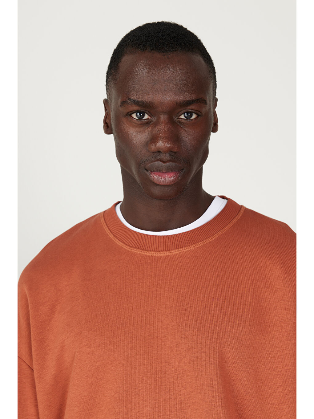 Kahverengi Erkek Açık Kahve Oversize Bol Kesim 3 İplik Bisiklet Yaka Pamuklu Sweatshirt-4