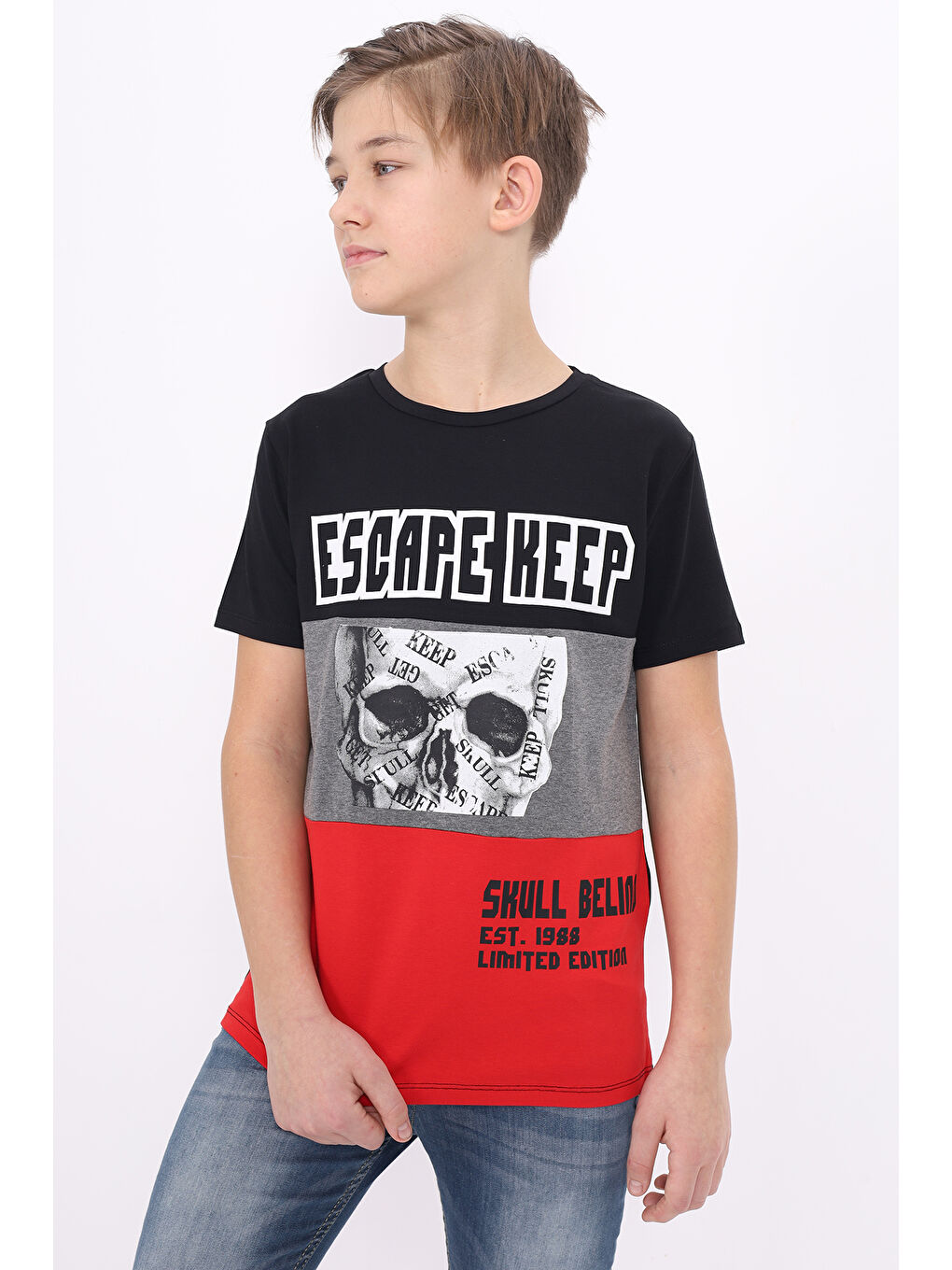 Siyah Erkek Çocuk Escape Baskılı Garnili Tişört-4