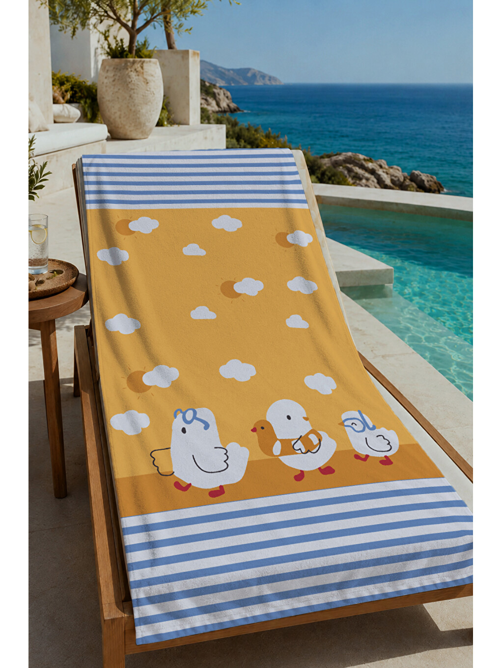 Hardal Sarısı Mavi Çizgili Sevimli Ördek Ve Bulut 70x150 Cm Dijital Baskılı Plaj Ve Banyo Havlusu