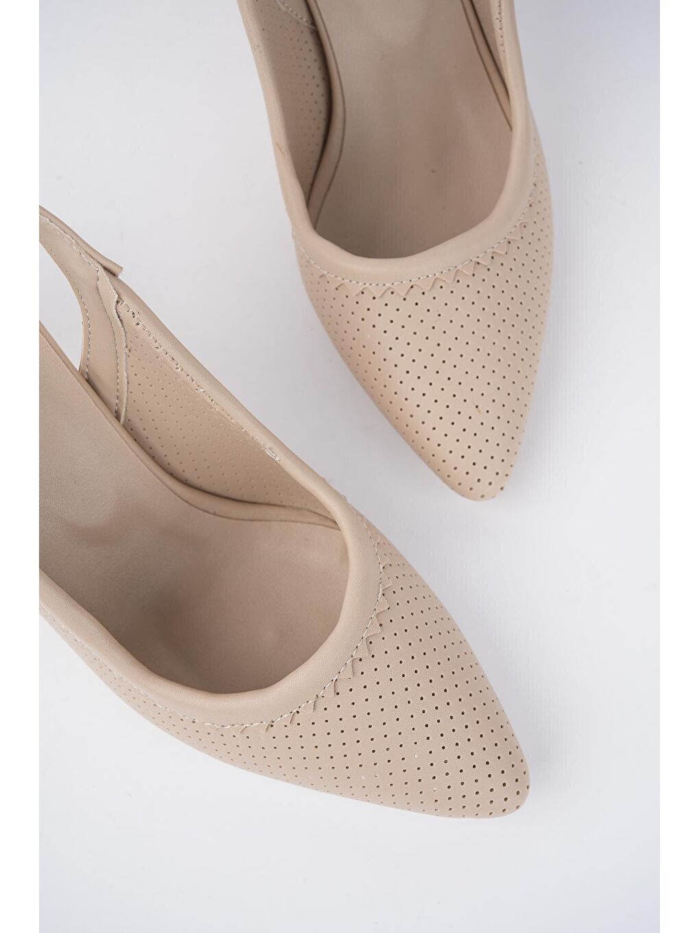 Bej Matiz  Kadın Arkası Açık Klasik Günlük Tarz Şık ve Rahat Topuklu Ayakkabı-4