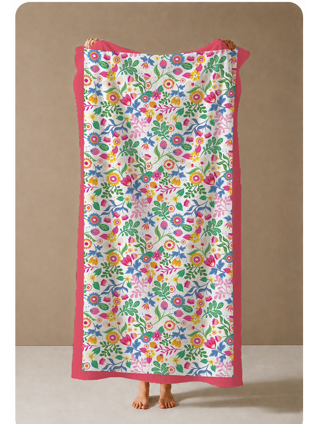 Renkli Minik Çiçekli Pembe Bordürlü Desenli 70x150 Cm Dijital Baskılı Plaj Ve Banyo Havlusu-3